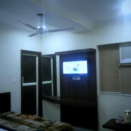 فندق بينك سيتي Paharganj المظهر الخارجي الصورة